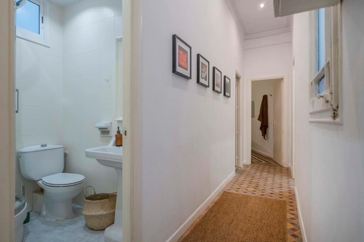 Elegant 4 Bedrooms 3 Bathrooms Catalan