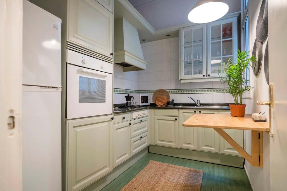Elegant 4 Bedrooms 3 Bathrooms Catalan *