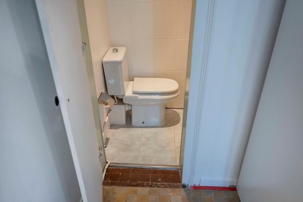Elegant 4 Bedrooms 3 Bathrooms Catalan Apartamento