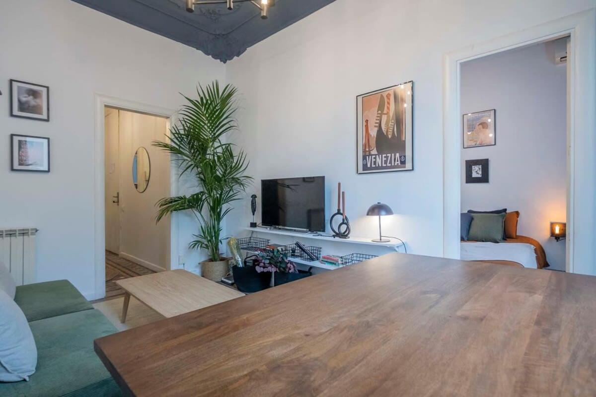 Elegant 4 Bedrooms 3 Bathrooms Catalan *