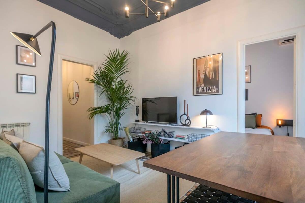 Elegant 4 Bedrooms 3 Bathrooms Catalan