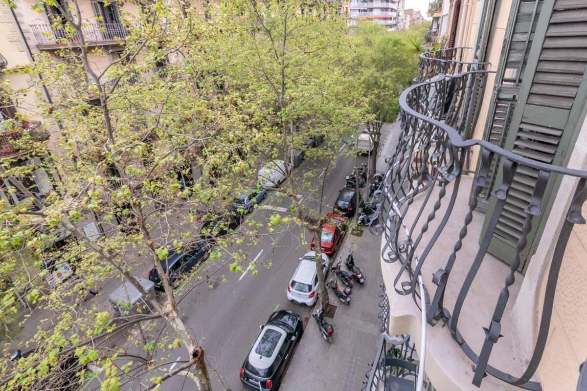 Elegant 4 Bedrooms 3 Bathrooms Catalan Barcelona