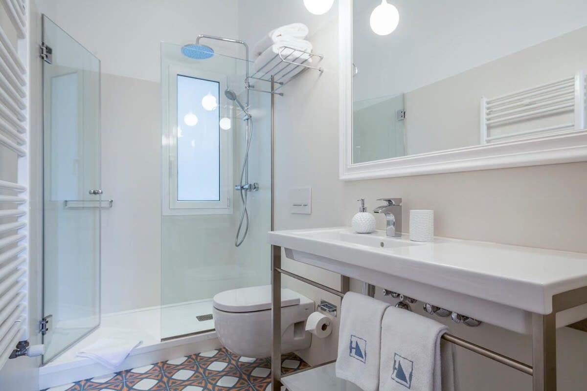 Casa Batllo - Luxury Historic 4bd 4bth For 9 Guests Apartamento *