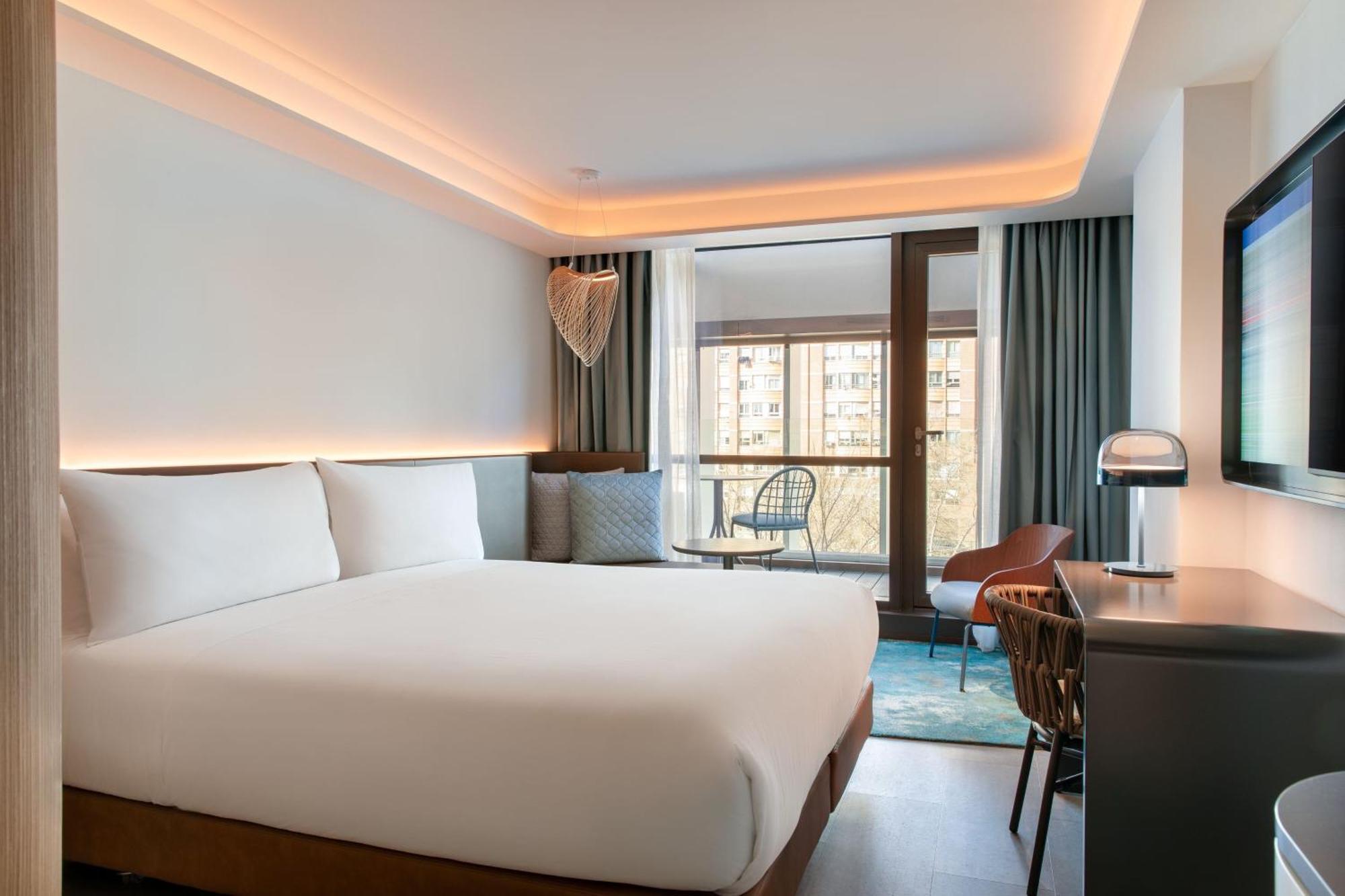 Hotel Labtwentytwo Barcelona, A Tribute Portfolio