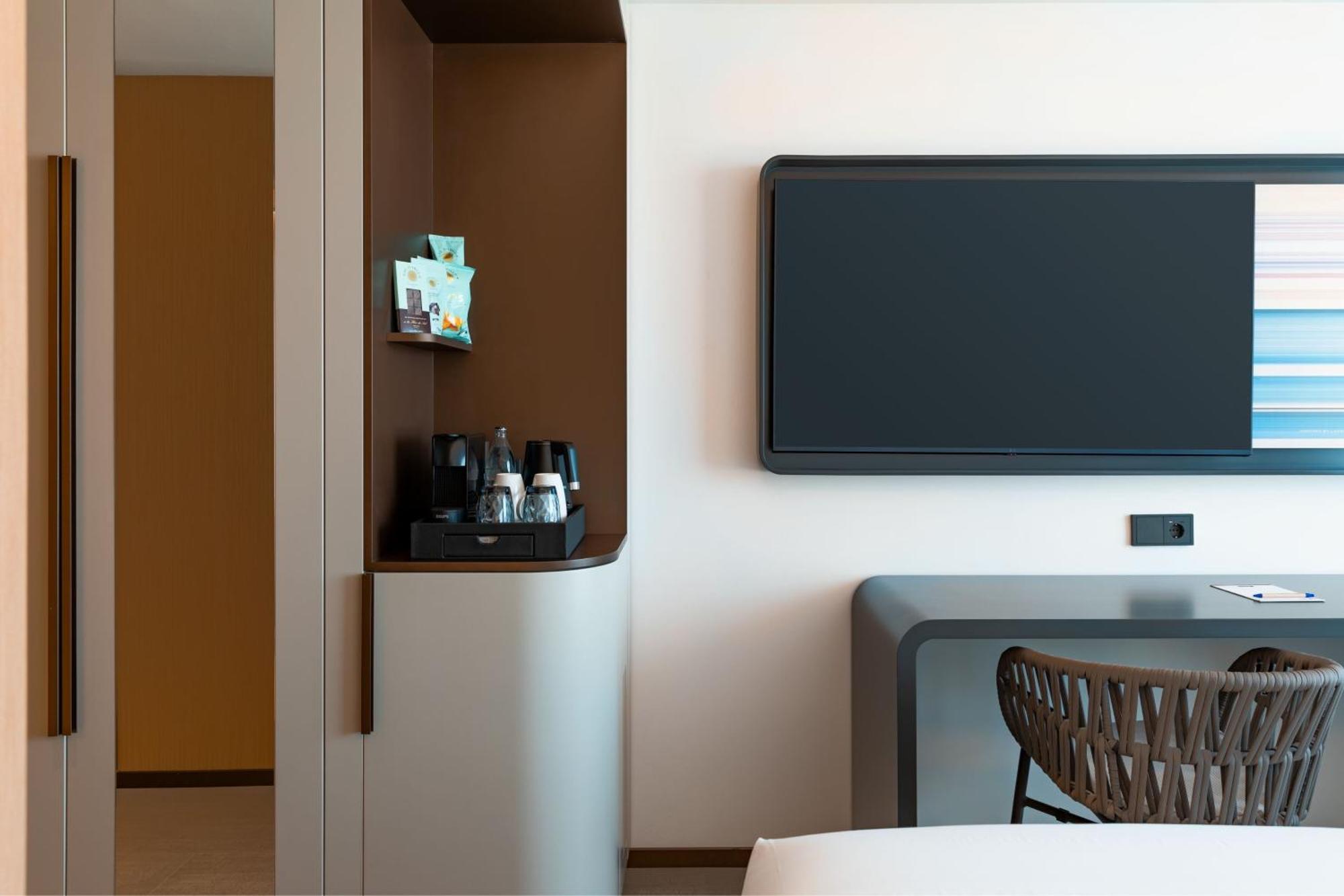 Labtwentytwo Barcelona, A Tribute Portfolio 4*