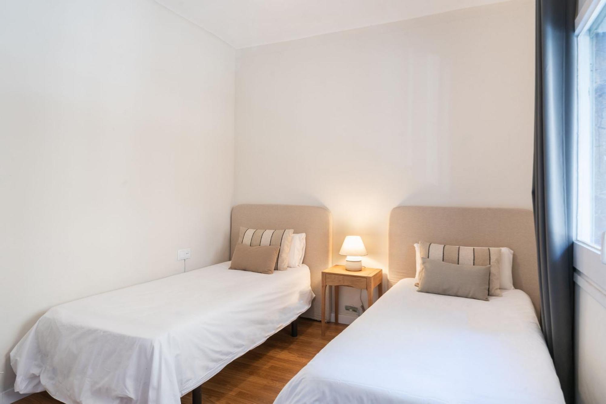 Comfortable 3 Bed Next To The Sagrada Familia *