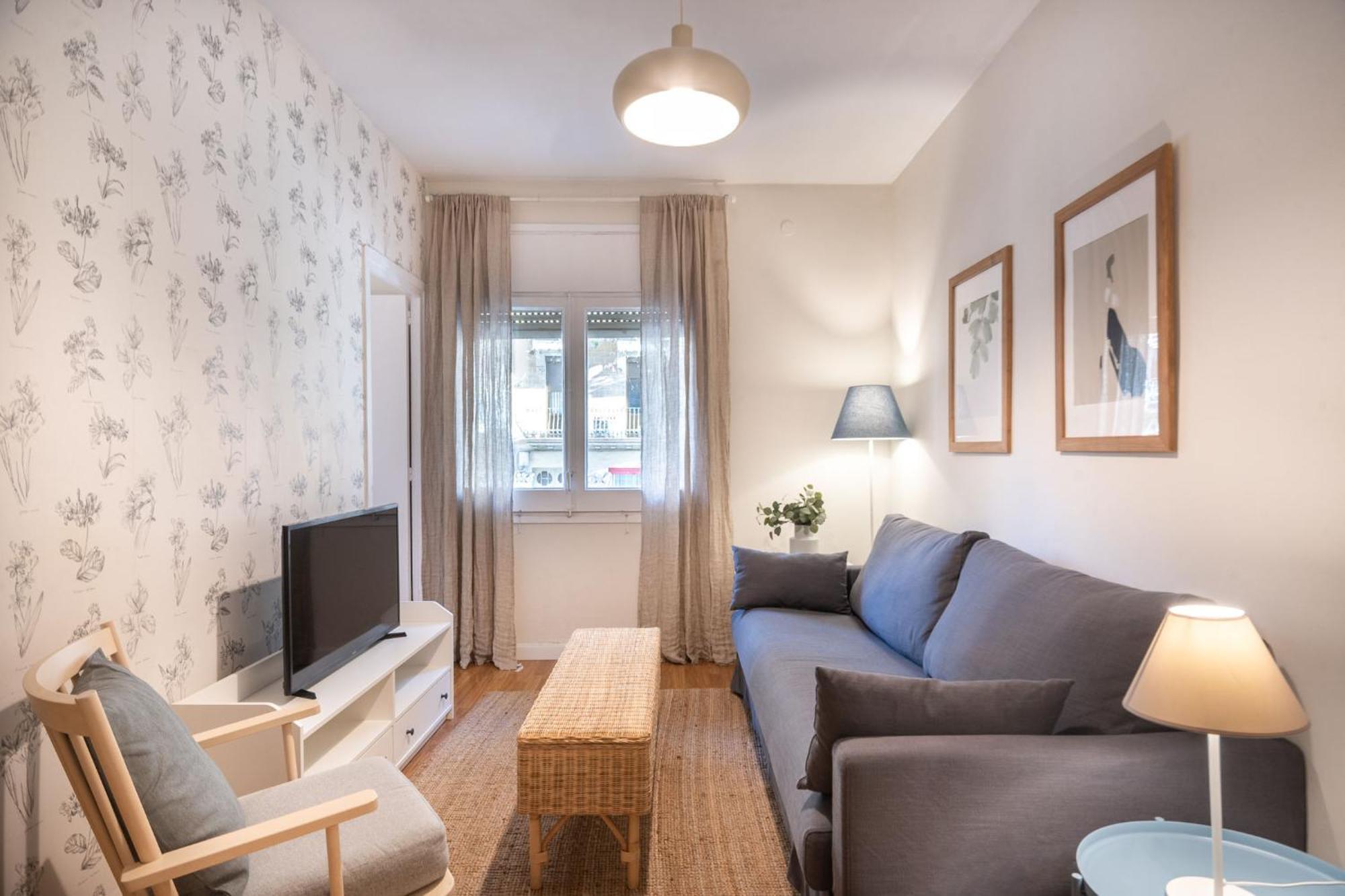 Comfortable 3 Bed Next To The Sagrada Familia
