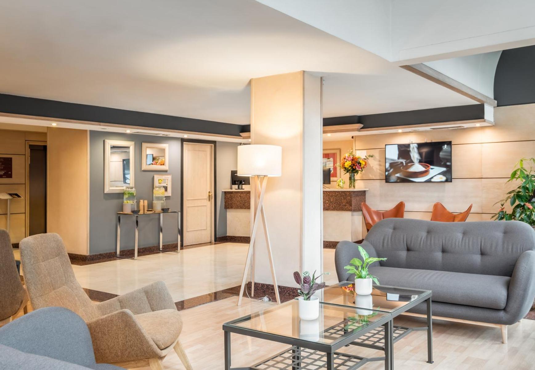 Hotel Sunotel Junior 2*