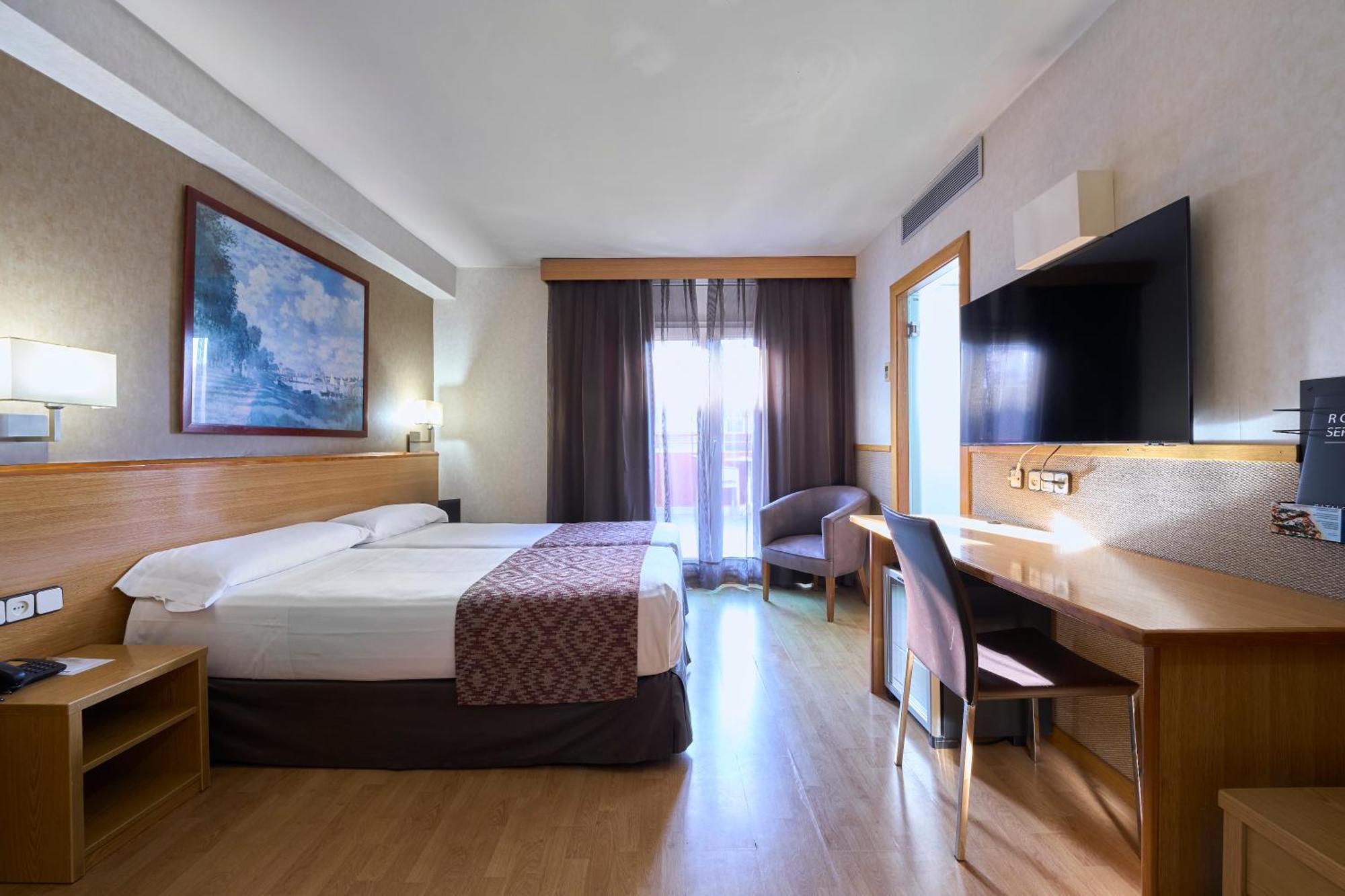 Hotel Catalonia Park Gueell 3*