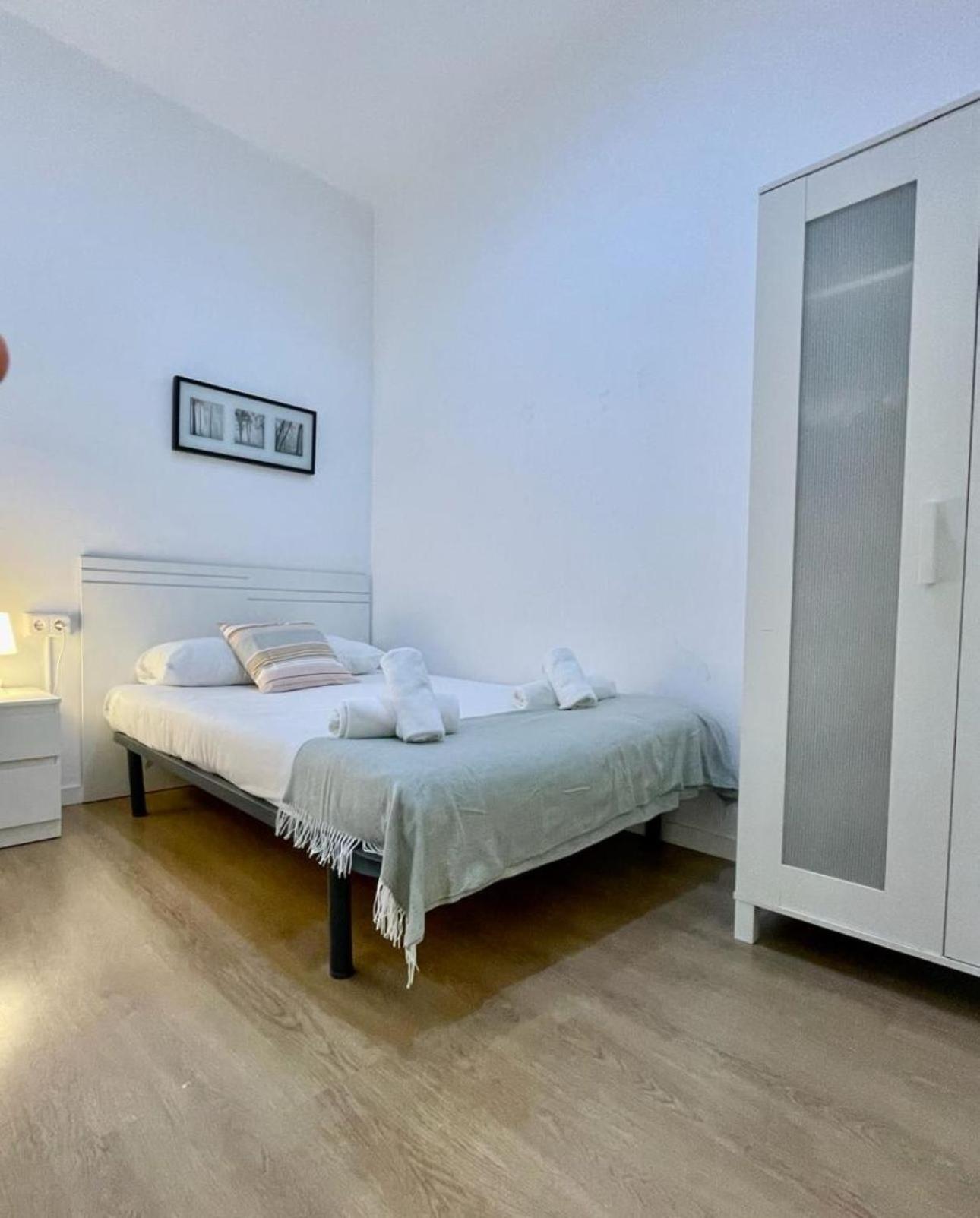 Apartamento Suites4days Sagrada Familia *