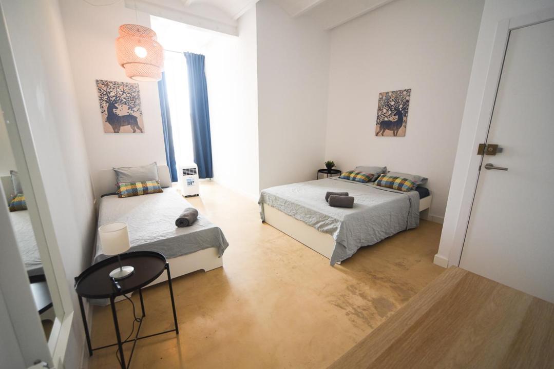 Hostal Close To Sagrada Familia *