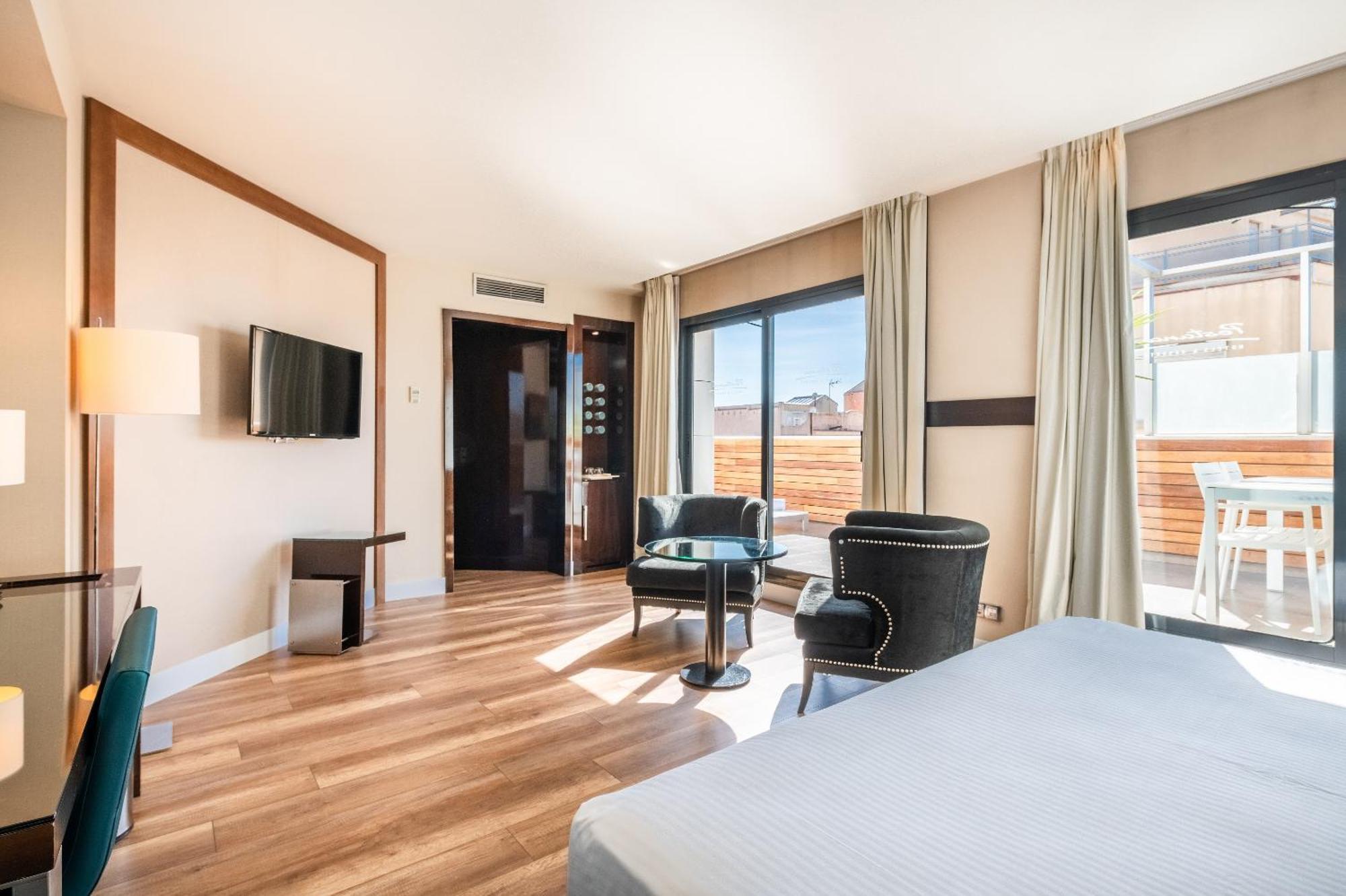 Pestana Arena Hotel 4*