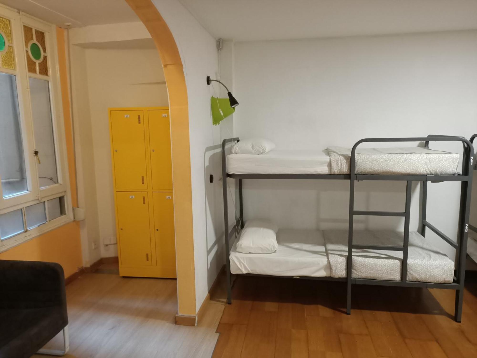 Diagonal House Hostal Barcelona