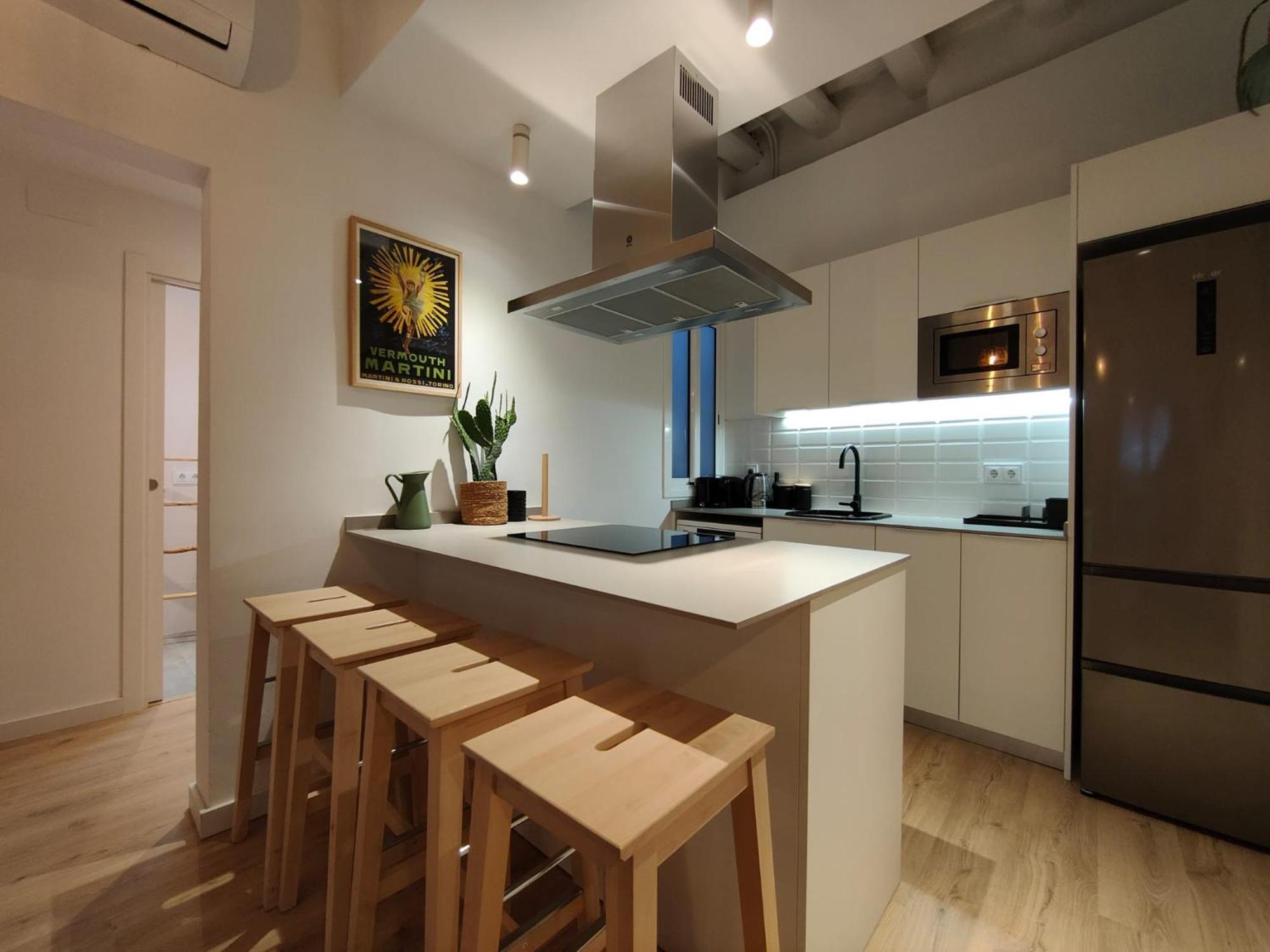 Apartment 2br Central Location *