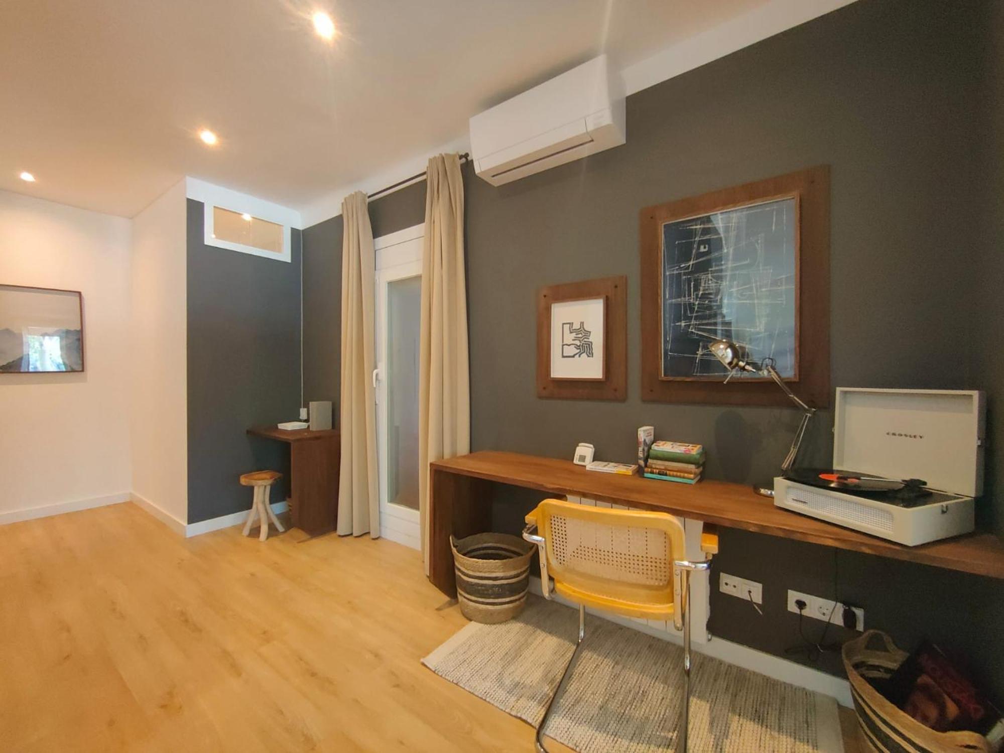 2br Central Location Barcelona