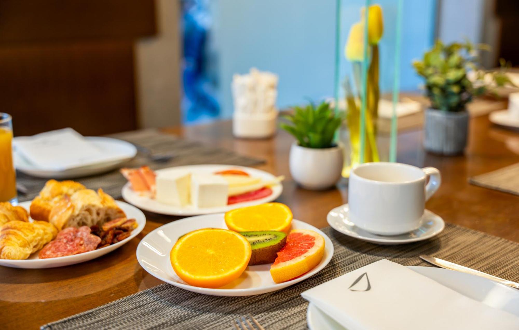 Hotel Abba Rambla 3*