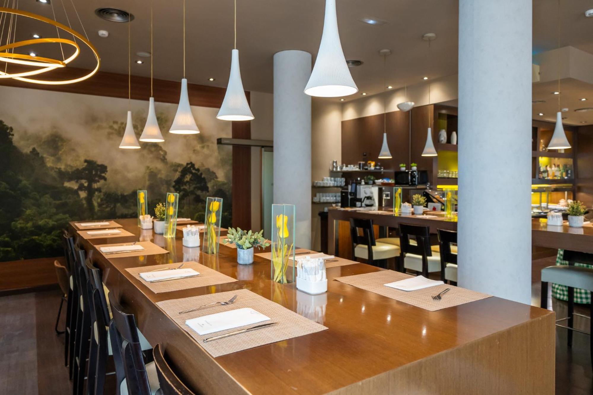 Hotel Abba Rambla 3*
