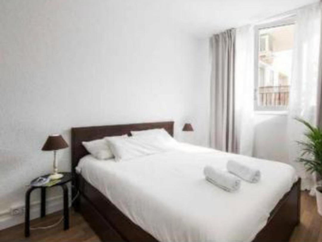 Guest house Sagrada Familia Double Sunny Metro L-5
