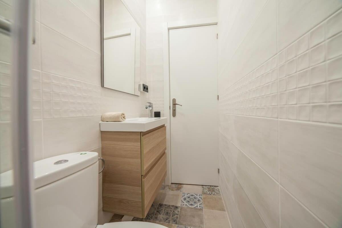 Hostel Raval Botella Private Barcelona