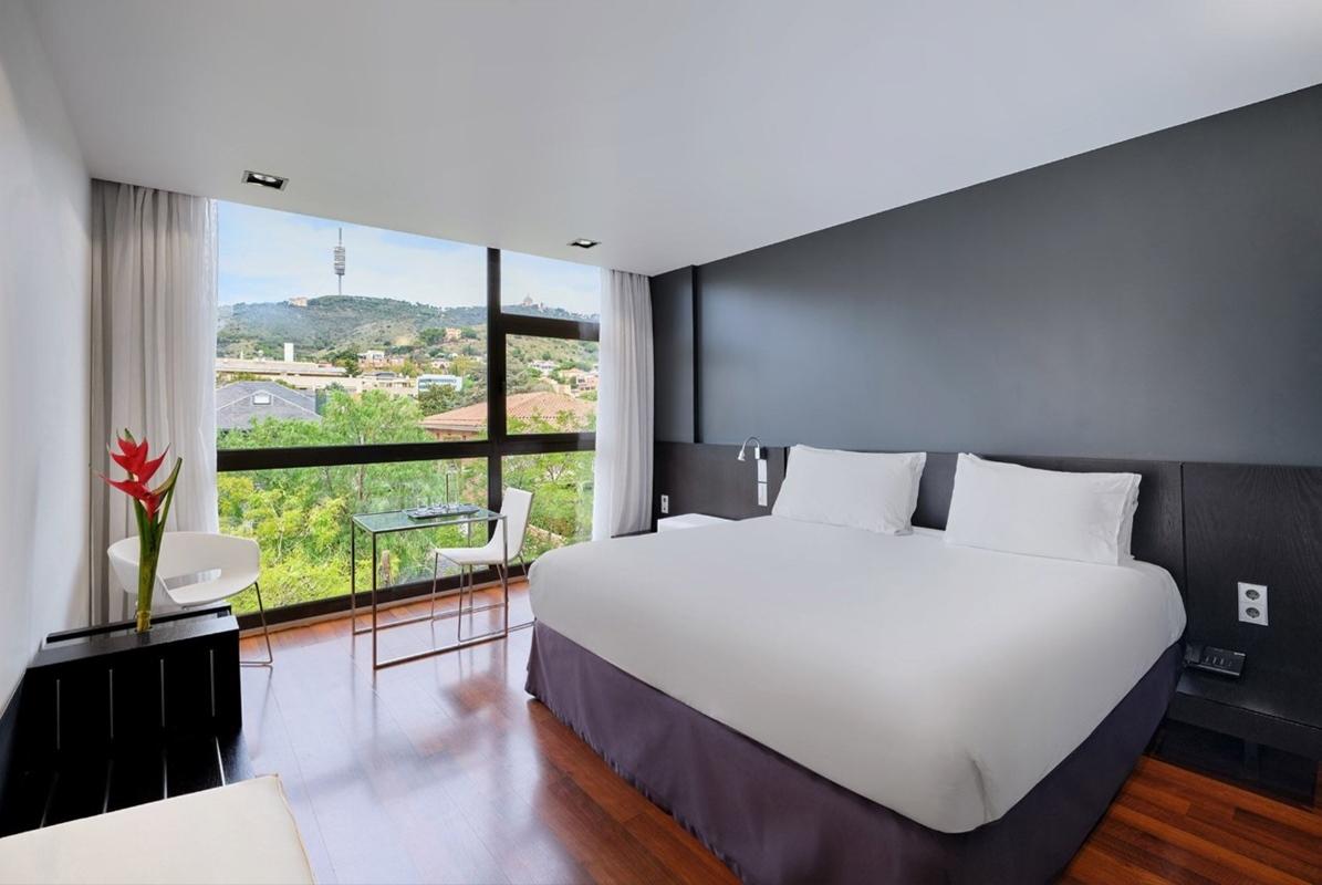 Ikonik Angli Hotel