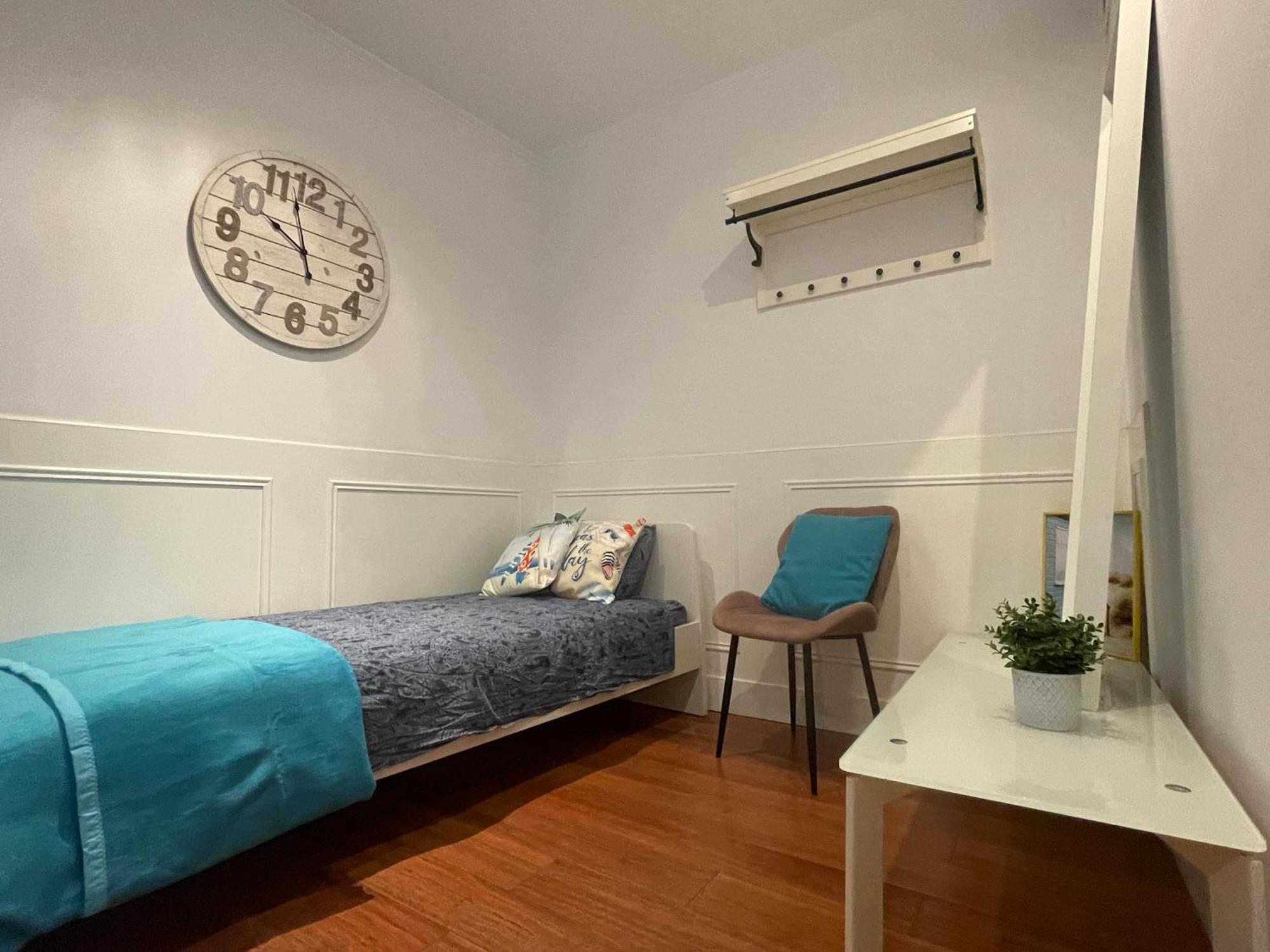 Moll De La Fusta Hostal *