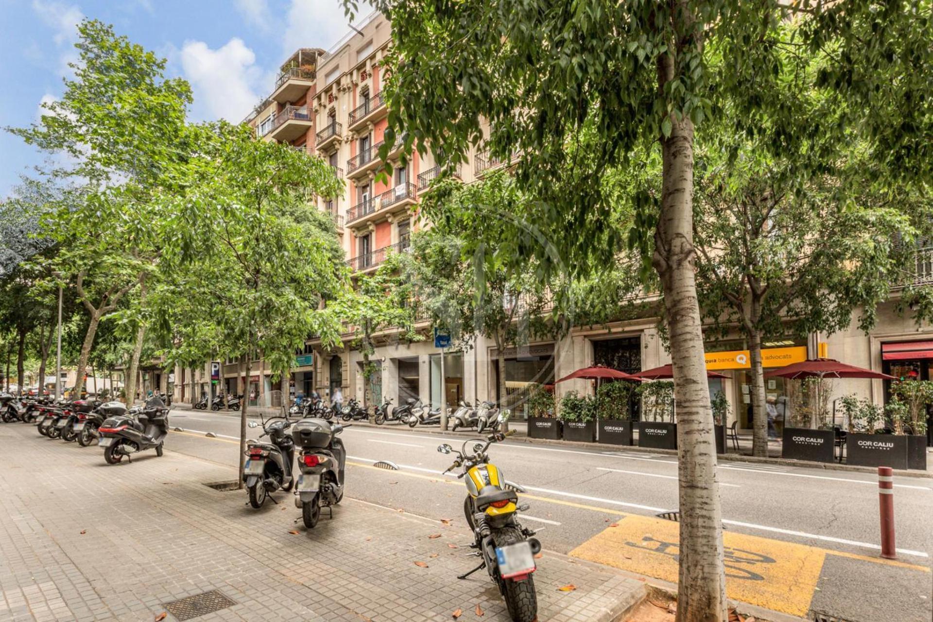 Espacioso Cerca De Diagonal Apartamento