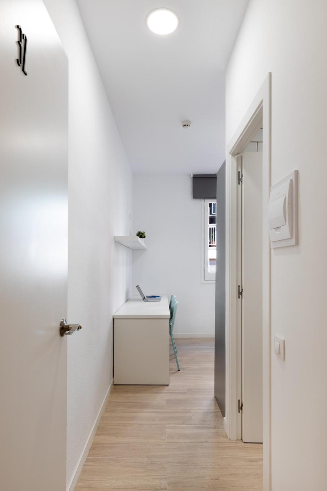 Laresibcn Minimum 31 Nights Barcelona
