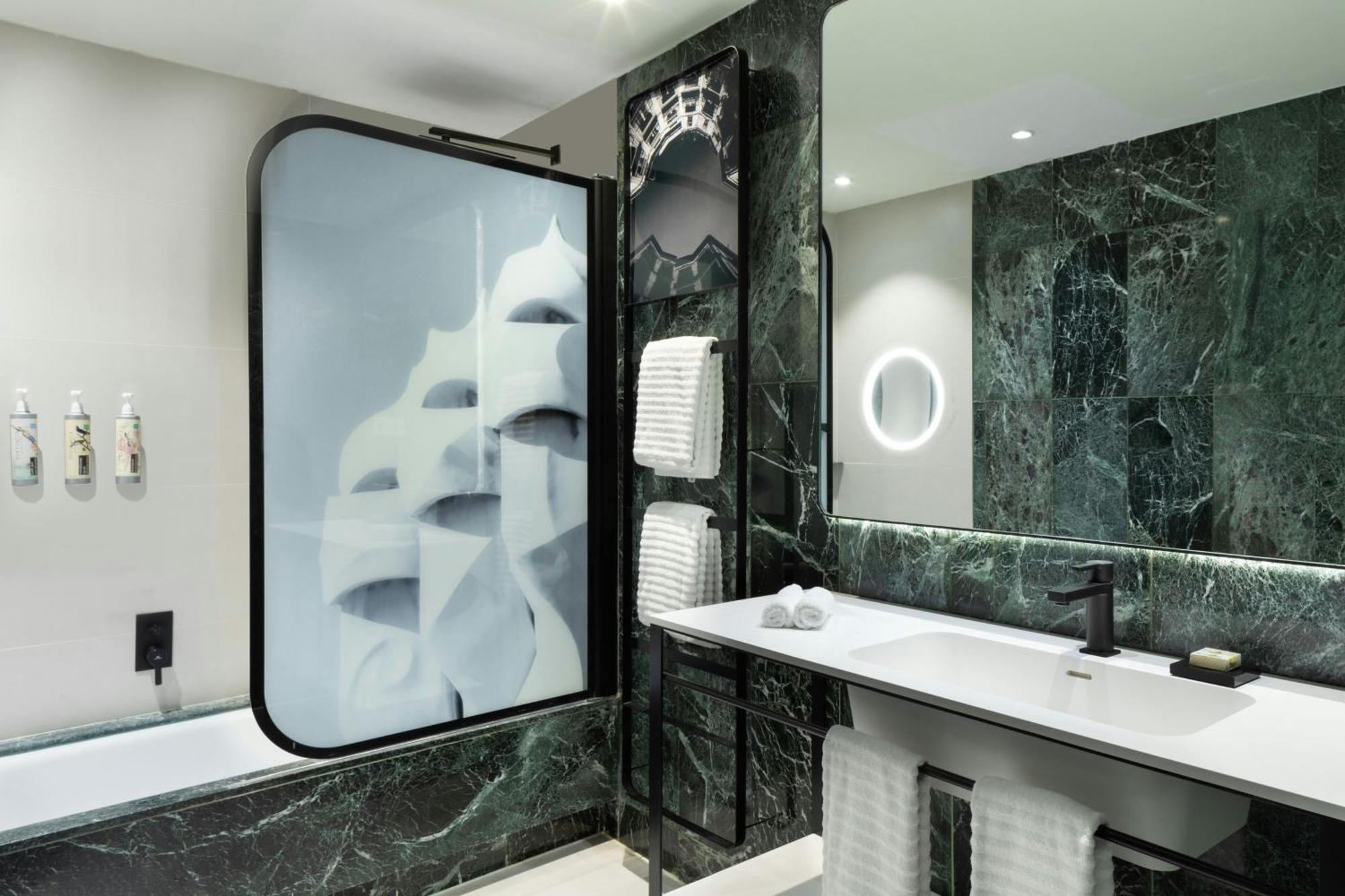 Hotel Renaissance 5*