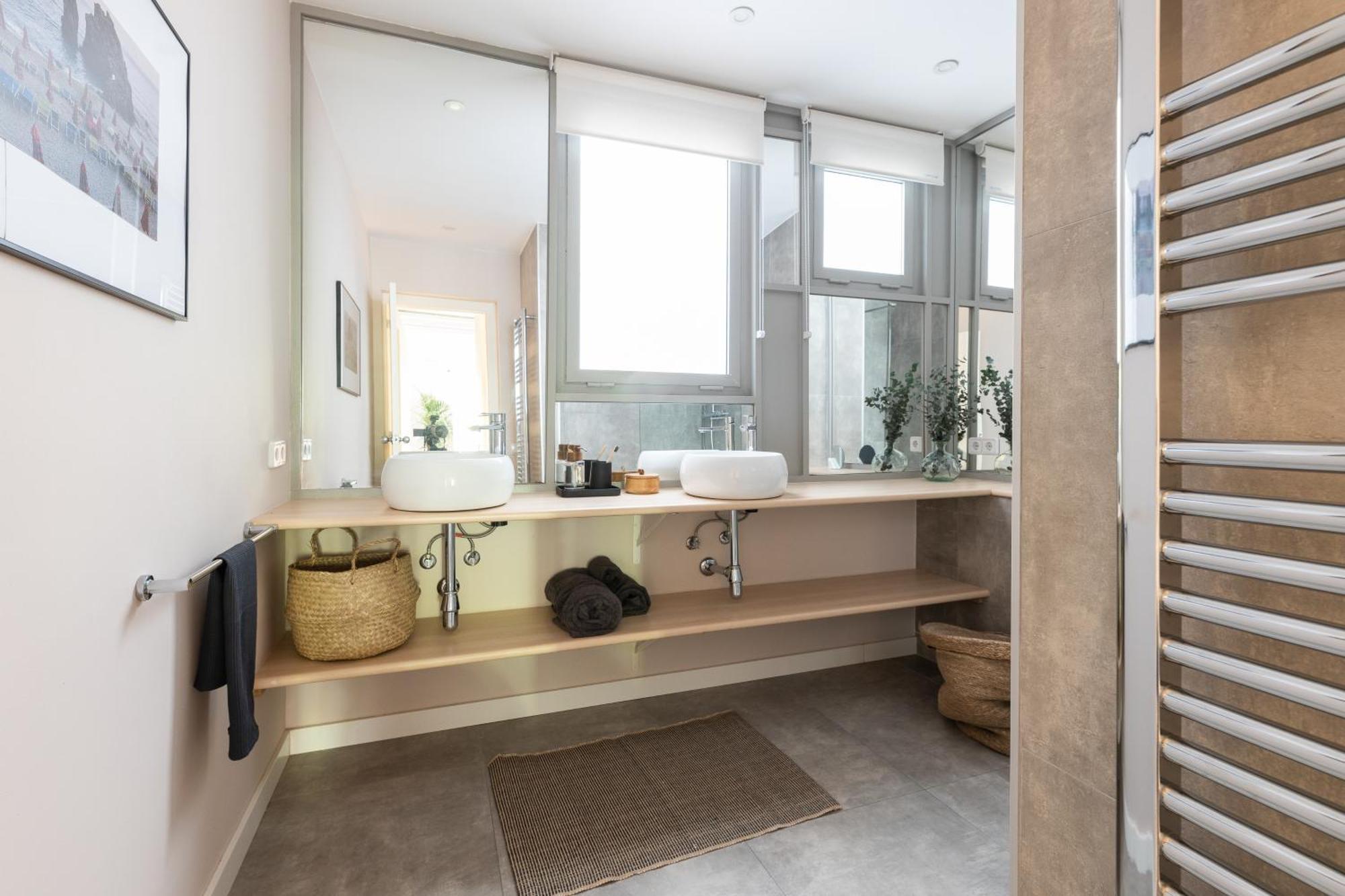 Pipa - Charming One Bedroom With Balcony