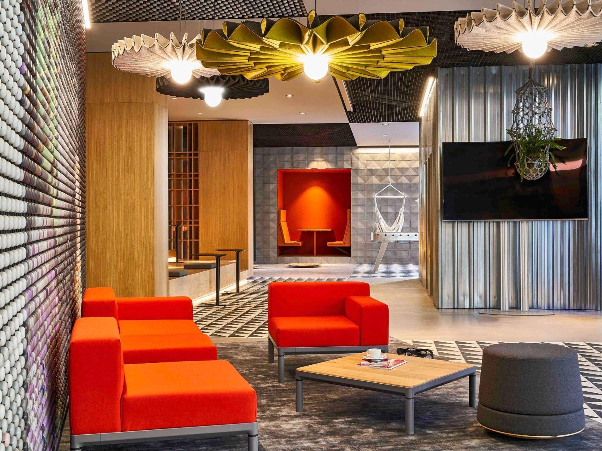 Ibis Plaza Glories 22@ Hotel