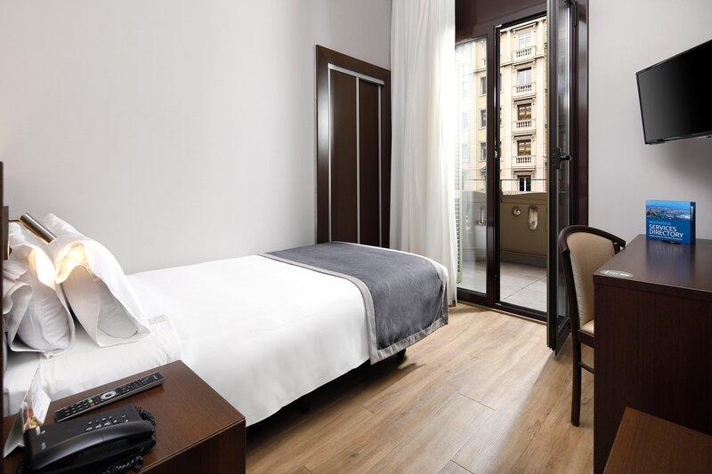 Hcc Taber Hotel 3*