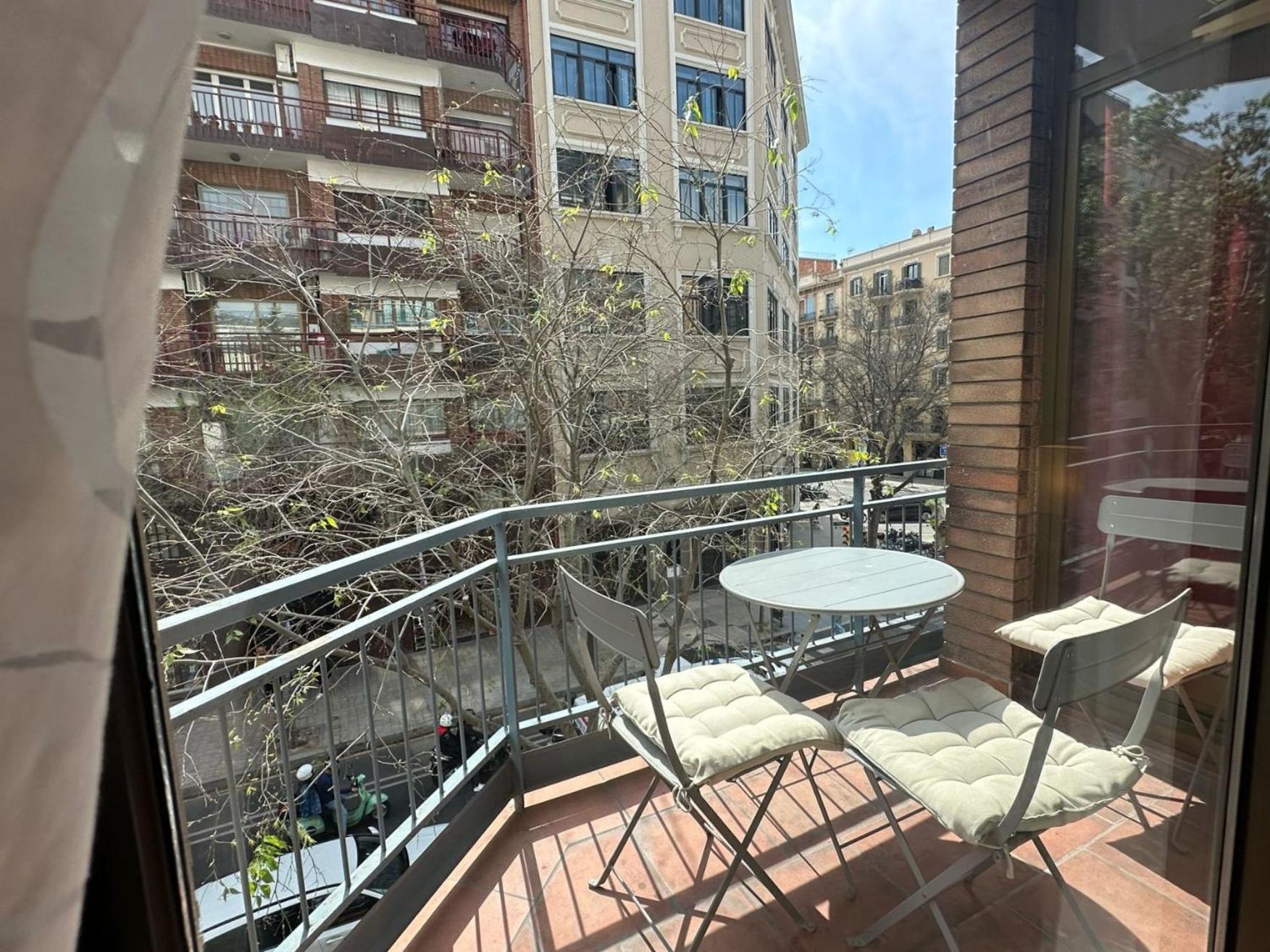 Nuevo Aragó Bed and breakfast Barcelona