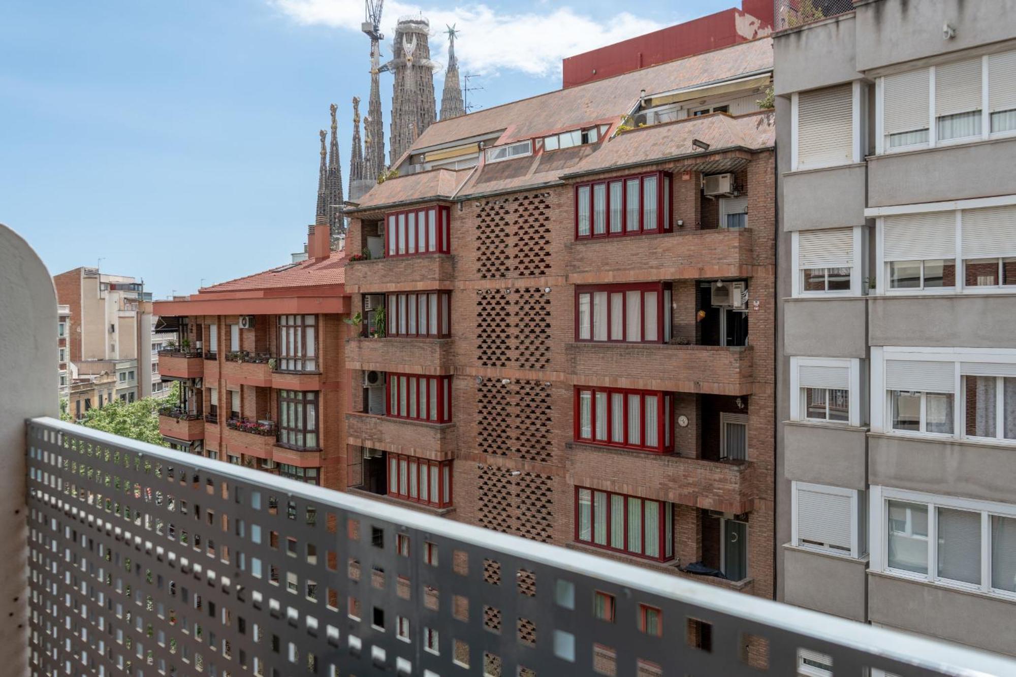Ola Living Sagrada Familia Barcelona