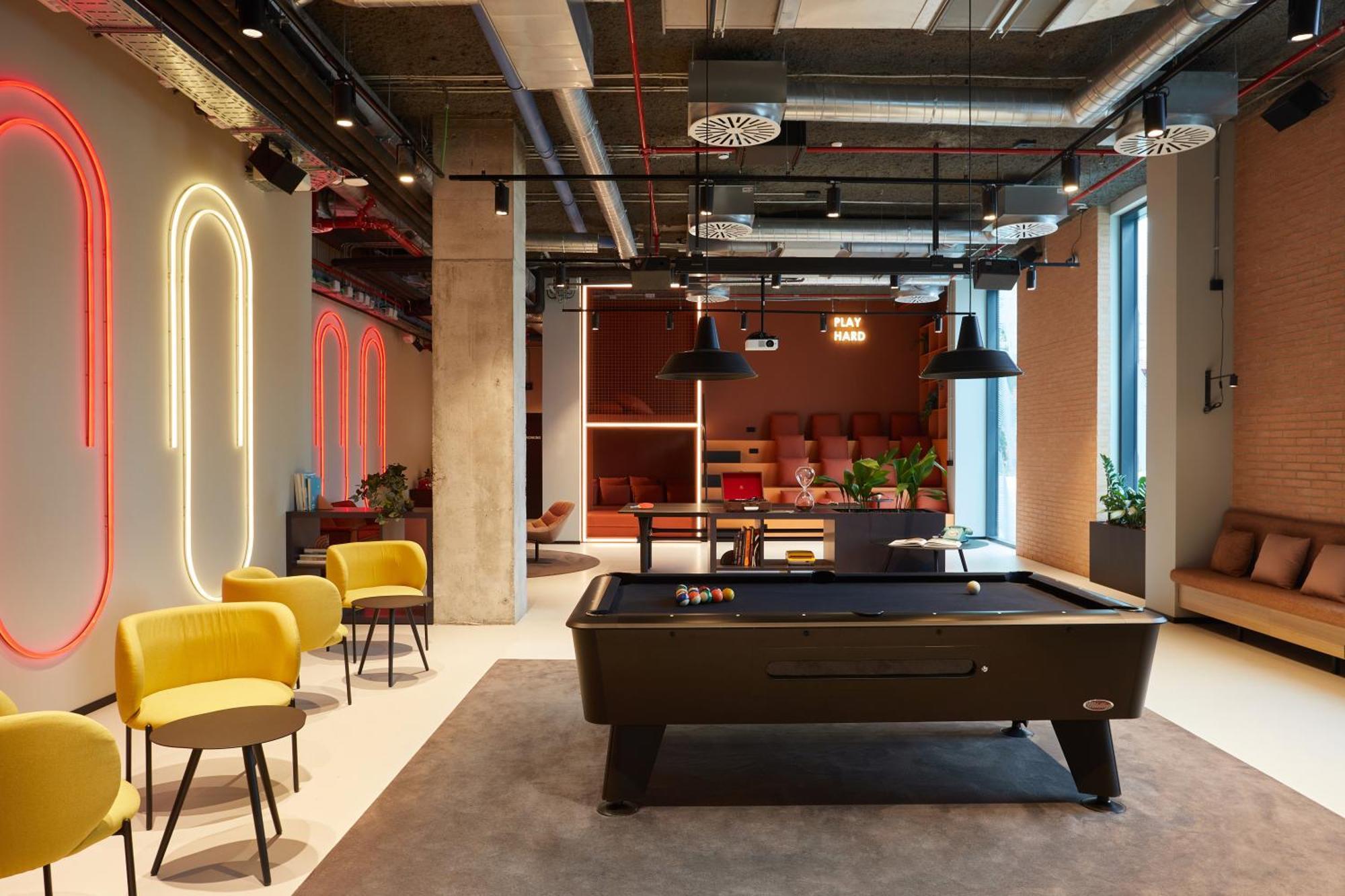 The Social Hub Poblenou Extended Hotel *