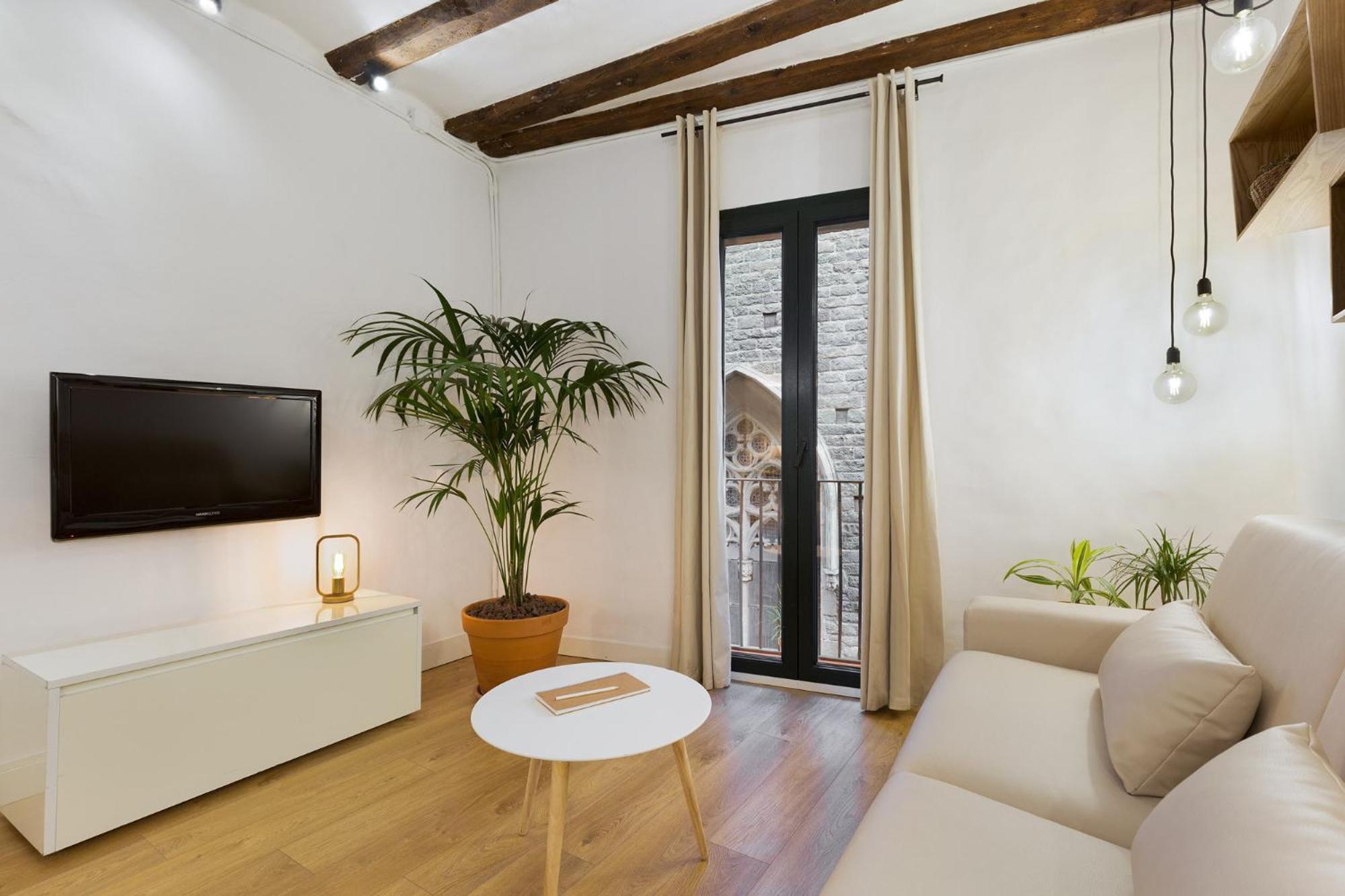 Ola Living Born Apartment