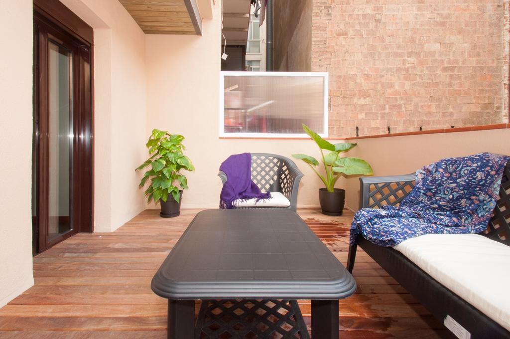 Autentic Eixample Apartment *