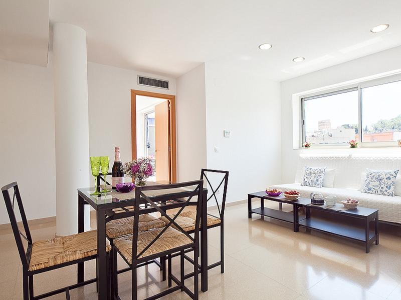Charm Paralel Hotel 2*