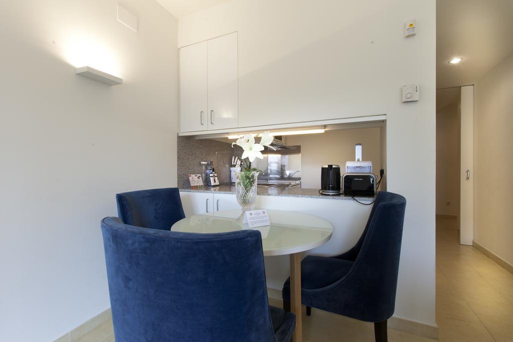 Apartahotel Splendom Pau Claris Barcelona