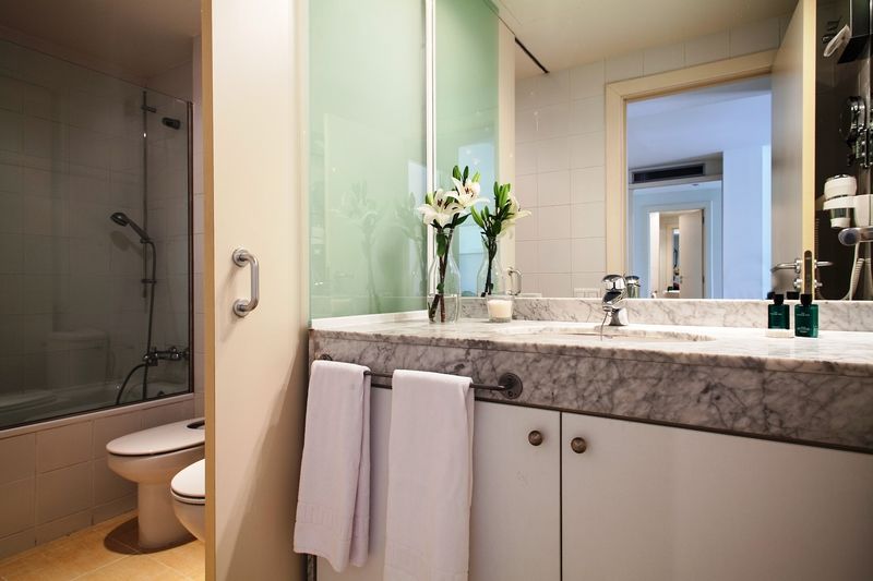 Apartahotel Splendom Pau Claris 4*