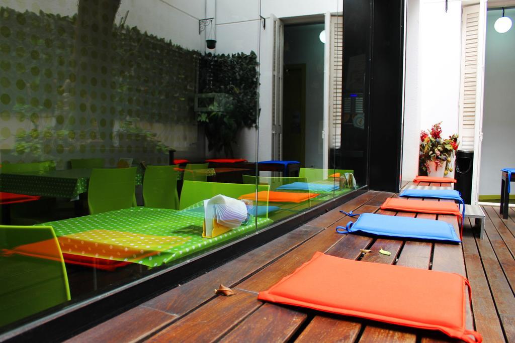 Hostel Raval Botella Private