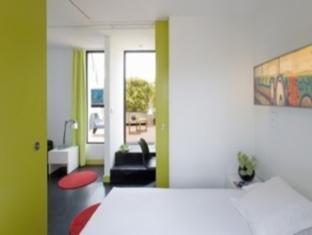 Hostel Raval Botella Private