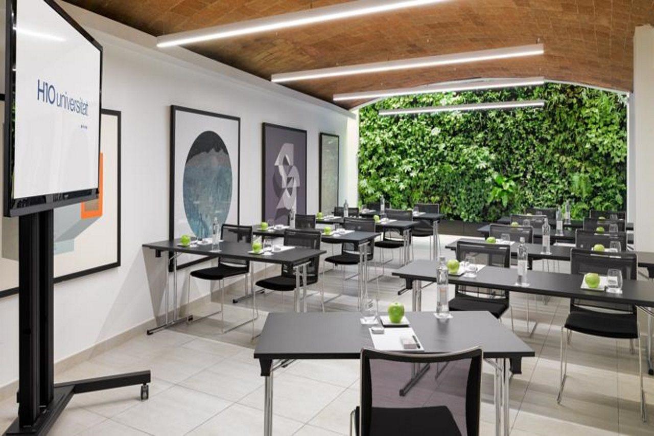 H10 Universitat (adults Only) 4*