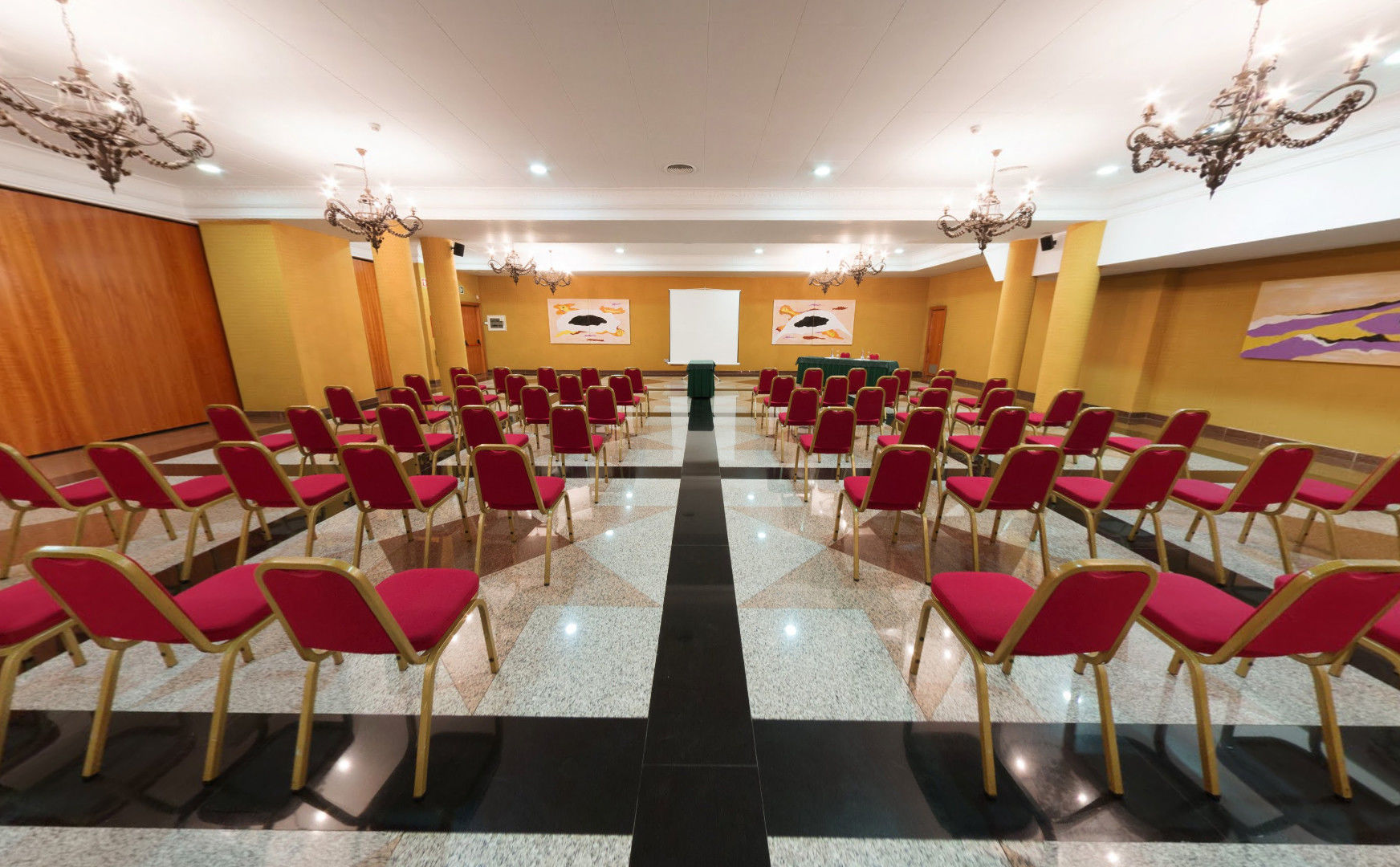 Senator Hotel 4*