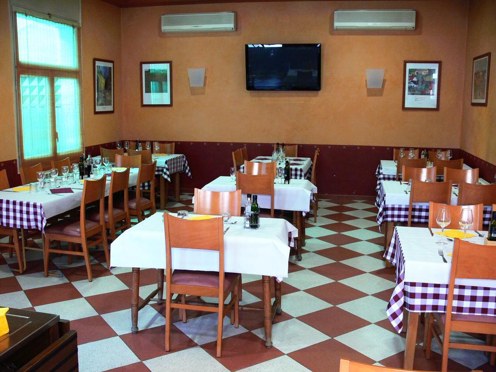 La Fonda Llobera Pensión
