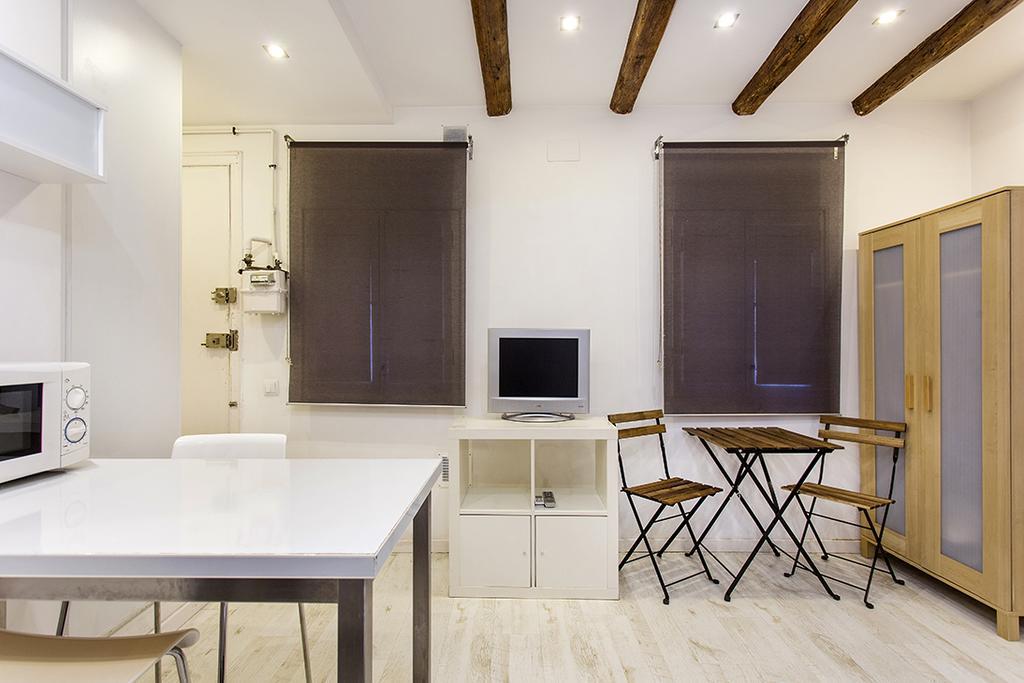 Studio Carrer Del Torrent De L'olla Apartamento Barcelona
