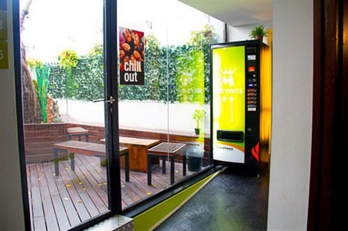 Raval Botella Private Hostel Barcelona