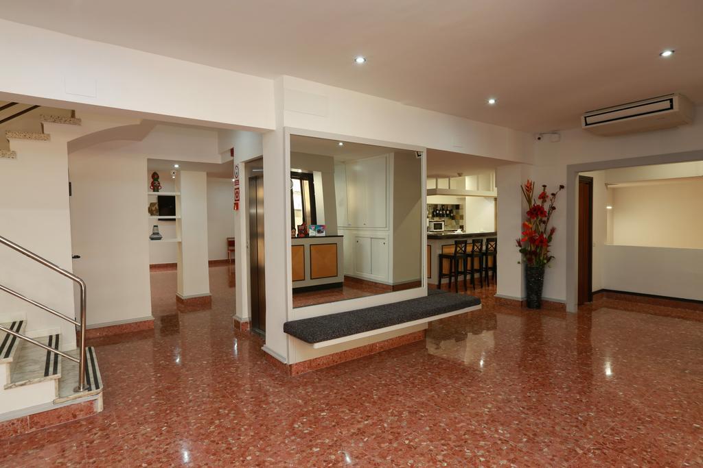 Hotel Alguer Camp Nou Barcelona