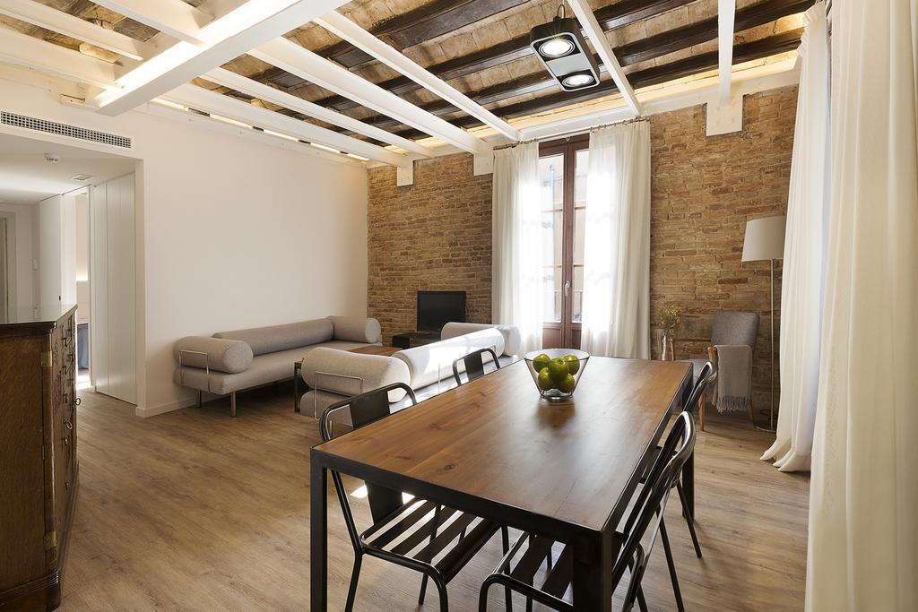 Deco Barcelona-born Apt. Apartamento *