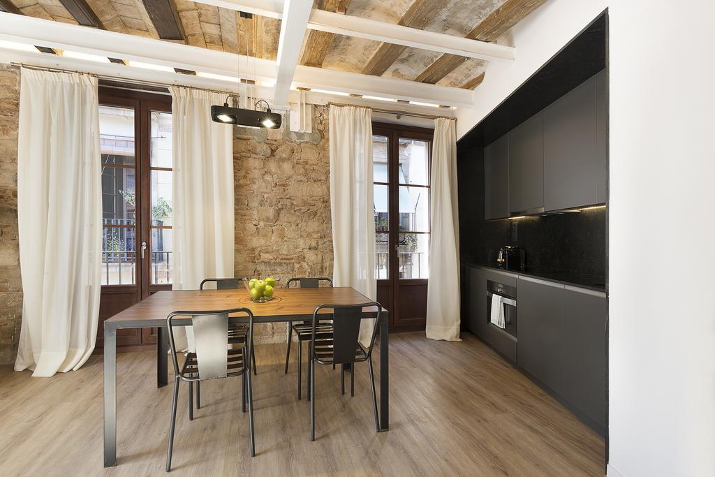Deco Barcelona-born Apt. Apartamento