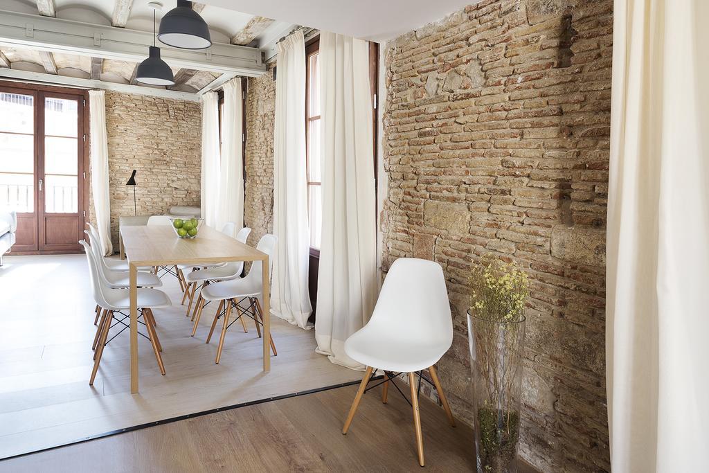 Deco Barcelona-born Apt.